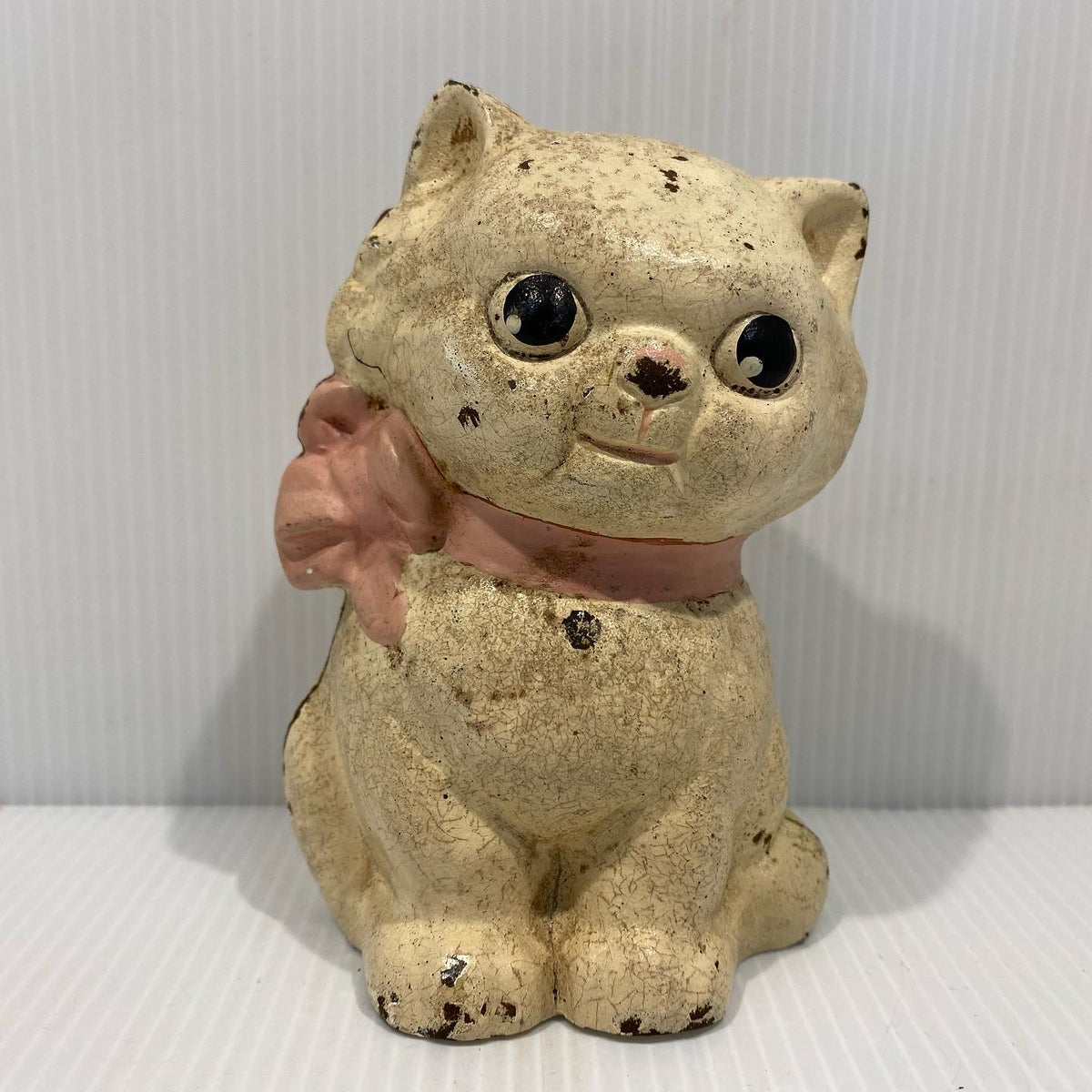 Antique, original, Cast Iron KITTY BANK made by Hubley. 1920s