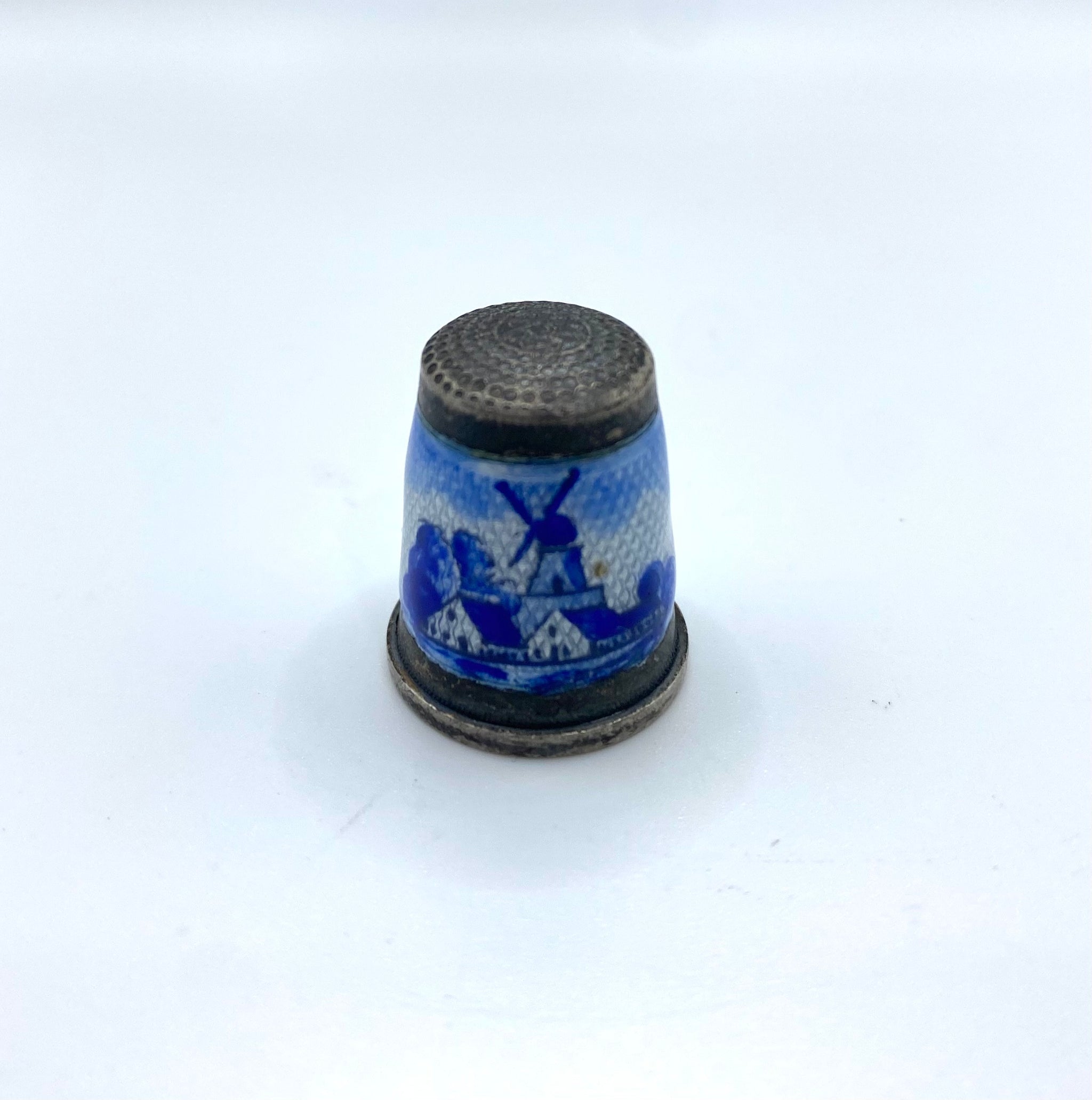 Vintage newest Whitehill Sterling Silver Enamel Australian Gouldian Finch Thimble